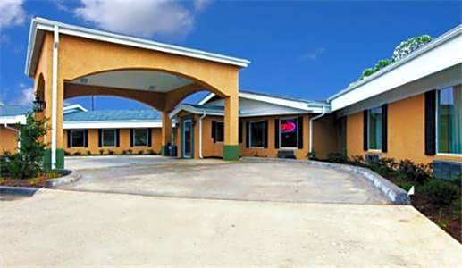 2-Star Hotel ∙ Americas Best Value Inn Caldwell