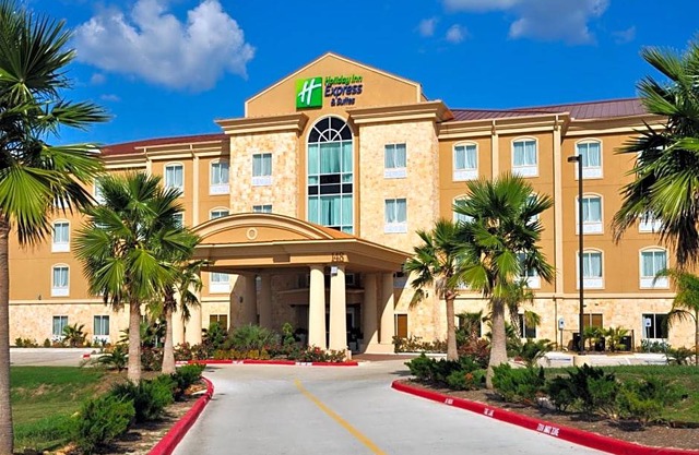 2-Star Hotel ∙ Holiday Inn Express Hotel & Suites Huntsville, an IHG Hotel