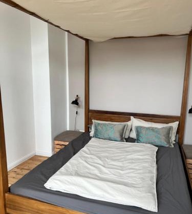 2 Zi Whg zentral, Altbau, renoviert 4P - Buchbar bis 08-25