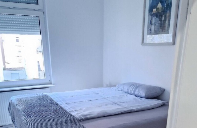 2 Zimmer Wohnung 50qm Voll-moebliert in der Marienplatz Nähe