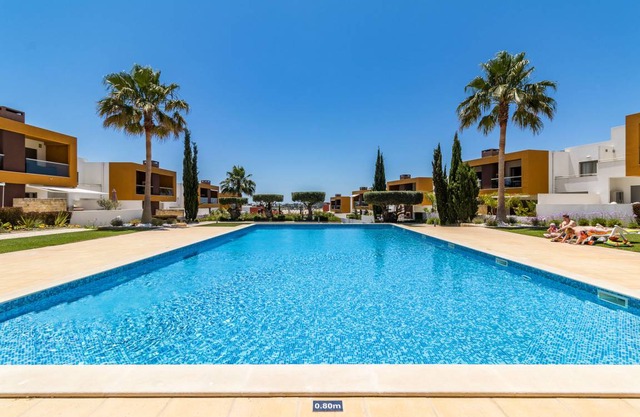 200 m² Apartment ∙ 4 bedrooms ∙ 8 guests