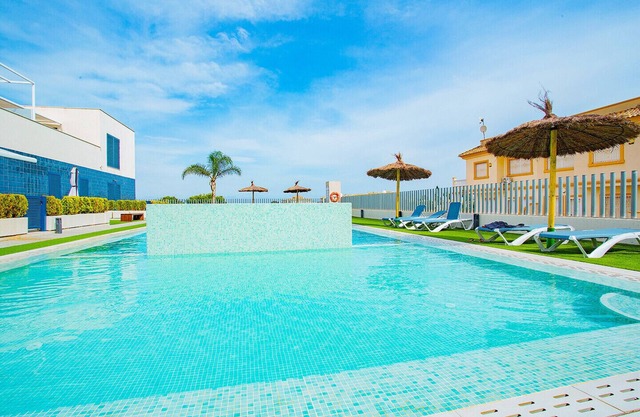 210 New Mar Pool - Alicante Holiday