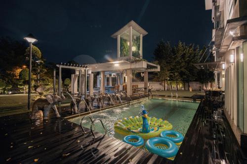 25,000sq.ft Grand Luxe Villa PJ 13BR 42Pax By Verano