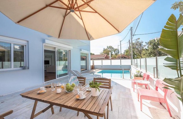 250 m² Villa ∙ 4 bedrooms ∙ 9 guests