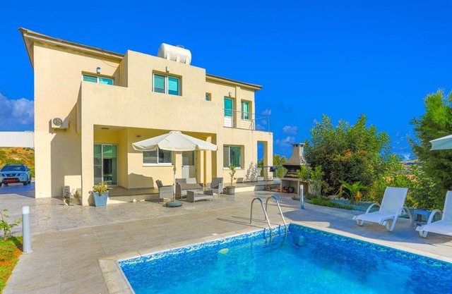 250 m² Villa ∙ 4 bedrooms ∙ 7 guests