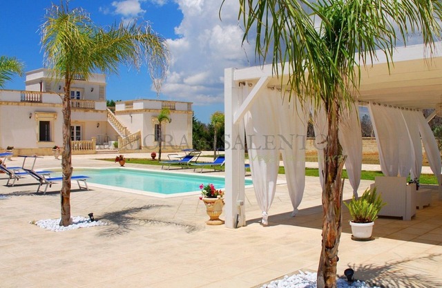 #260 Villa Novecento with beautiful pool and billiards