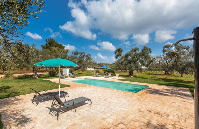 2770 Uliveto Valeria - Trullo Melograno by Perle di Puglia