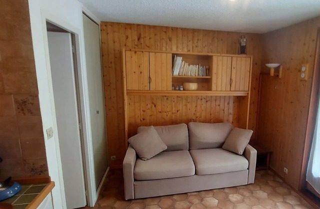 280m from ski slopes, balcony, parking, tv, ski locker, 24m², Valloire