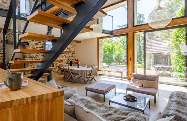 290 m² Accommodation ∙ 4 bedrooms ∙ 8 guests