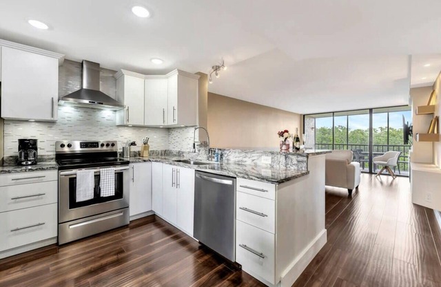 2b/2b 90d rental, golf course + htd pool + hot tub
