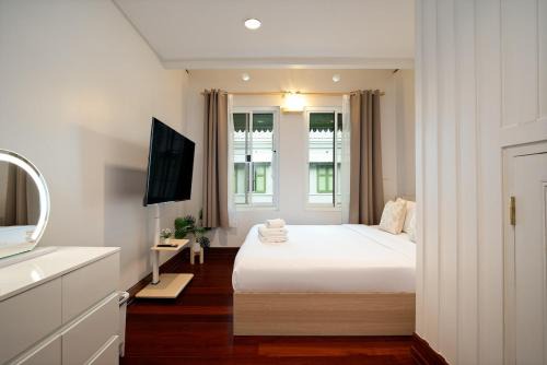 2BR 1BA Home In Yaowarat 5 Min MRT Nivas Wanit ECO