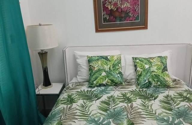 2BR Carnival space near Savanna