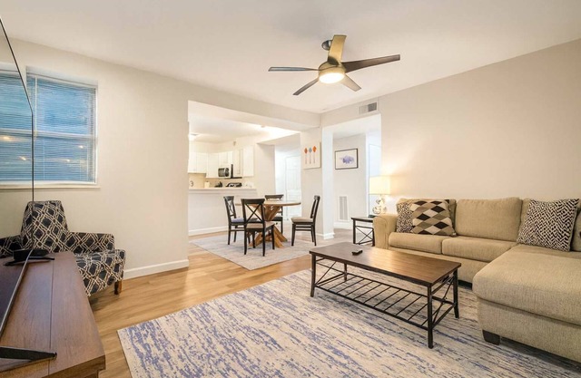 2BR w King Bed Pool Steps to Forest Park CWE