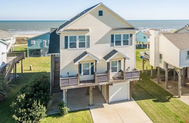 2nd Row from beach! Spanish Grant w/Gulf views!