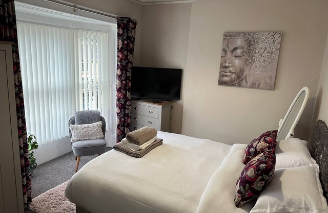 3 bed Cozy Antrim Apartment with Great Views