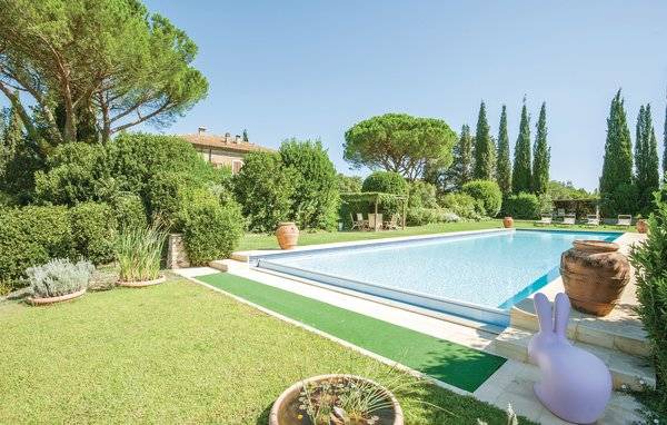 3 bedroom accommodation in Paganico GR