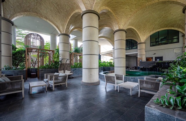 3 bedrooms in the Luxury Apartment District 1