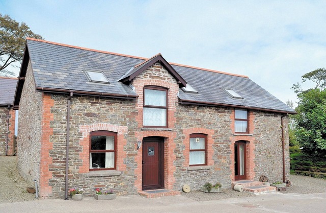 3 bedroom accommodation in Buckland Brewer