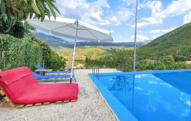 3 bedroom accommodation in Orgosolo