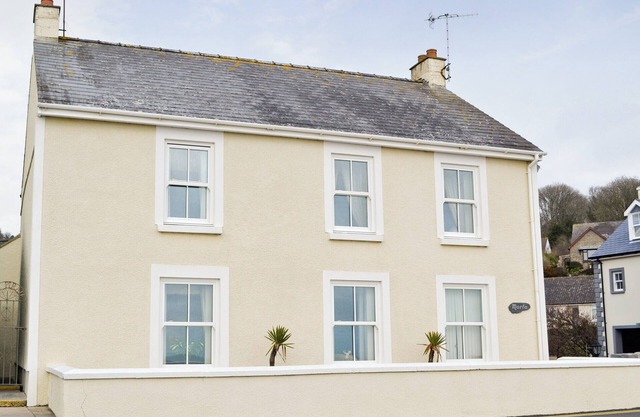 3 bedroom accommodation in Amroth, near Saundersfoot