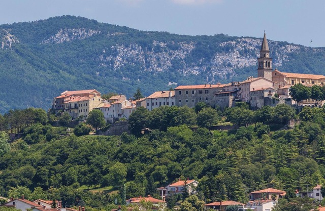 3 bedroom accommodation in Lupoglav