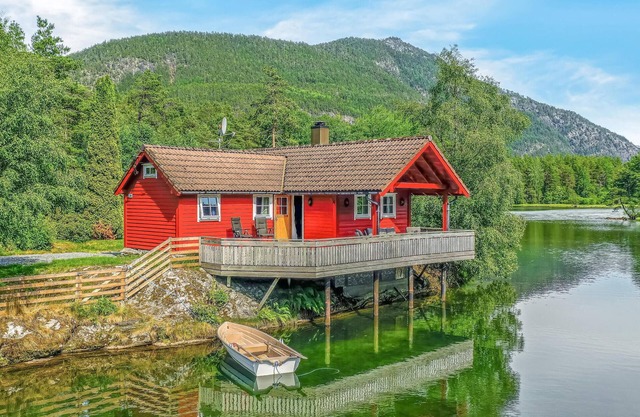 3 bedroom amazing home in Sandane