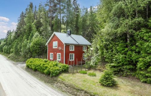 3 Bedroom Awesome Home In Stöllet