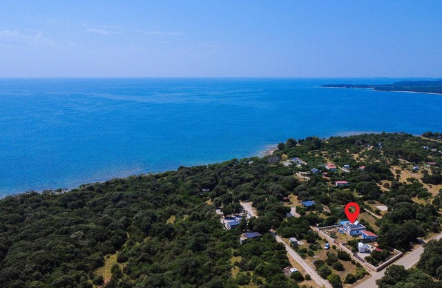 3 bedroom gorgeous home in Peroj