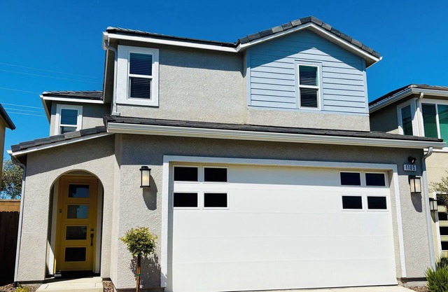 3-bedroom house in beautiful Madera in private gated community w/pool access