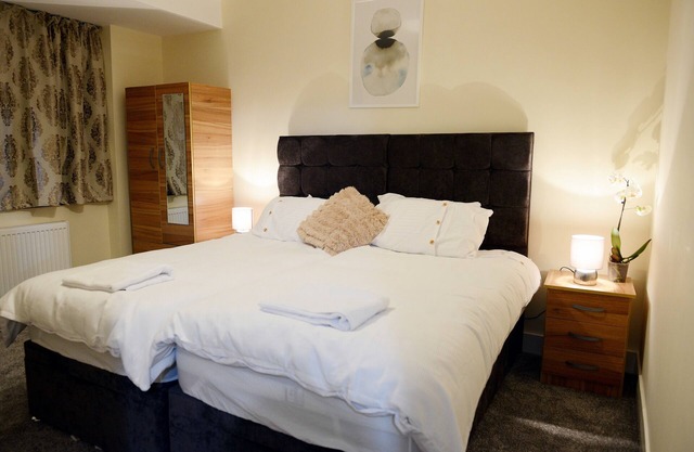 3 bedroom London House