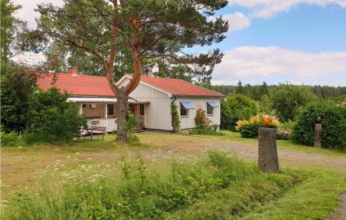 3 Bedroom Pet Friendly Home In Säffle