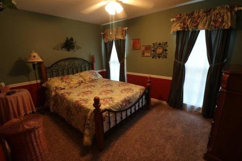 3-Bedroom Retreat with Private Yard