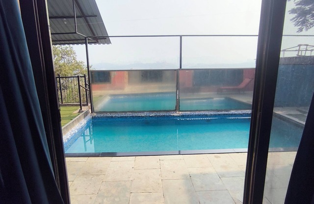 3-bedroom villa in terrific Mumbai with WiFi, AC