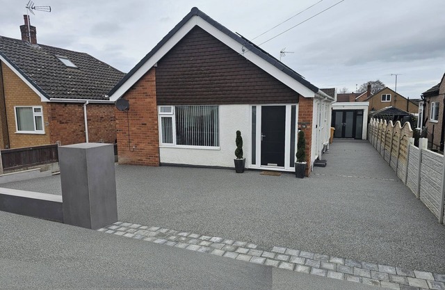 3-Beds, Sleeps 6 Walking distance to Castle & Town