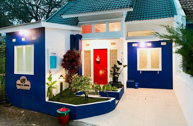 3 BR Villa, 1 Minute from Jatim Park 2, Fast Wi-Fi