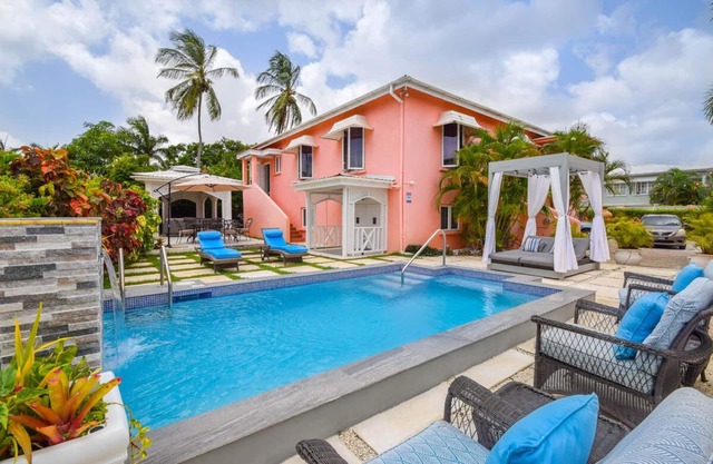 Min Beach Manor 