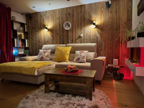 3-Room Apartment with sauna and pool & walk to slopes - JokerCard included