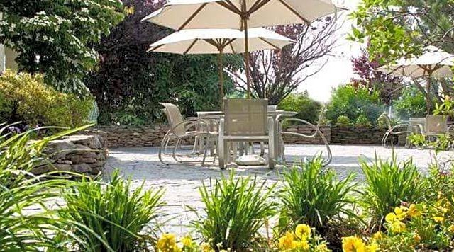 3-Star Hotel ∙ Hilton Hasbrouck Heights-Meadowlands