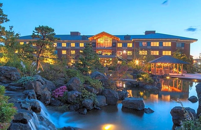 3-Star Hotel ∙ Best Western Premier Boulder Falls Inn