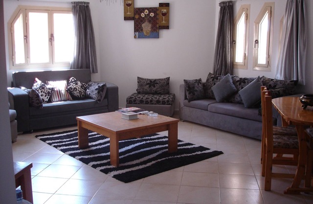 308 - Popular location, ideal for Mamsha, beaches, dive centres, and nightlife.