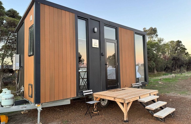 320 Farm Stay by Tiny Away