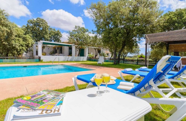 330 m² House ∙ 7 bedrooms ∙ 18 guests