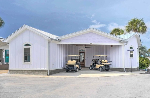 331 Snook Lane - 3 Bedrooms 2 Full Baths - Brand New Home on a Corner Lot! 2 Golf Carts