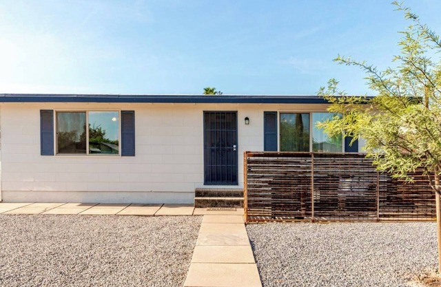 3BR/2BA Cozy Home in awesome Tucson with AC