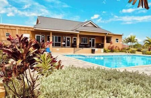 3BR All-Inclusive*$89PP*Beach*pool*shuttle*gated