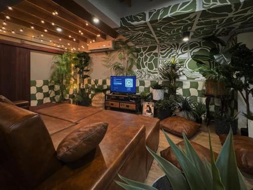 3BR entire house next to Skytrain(BTS) and Subway(MRT) Chatuchak