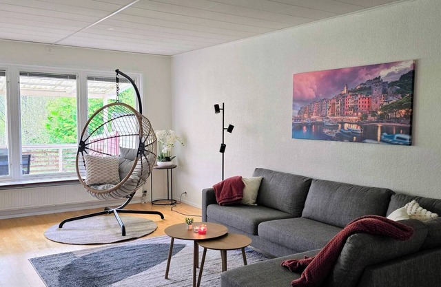 3BR Home Near Lake Vänern – Covered Deck & BBQ