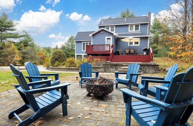 3BR Lake Luzerne Retreat with Game Room & Hot Tub