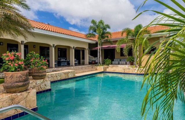 3BR Villa Serene Grace w/Private Pool by Bocobay