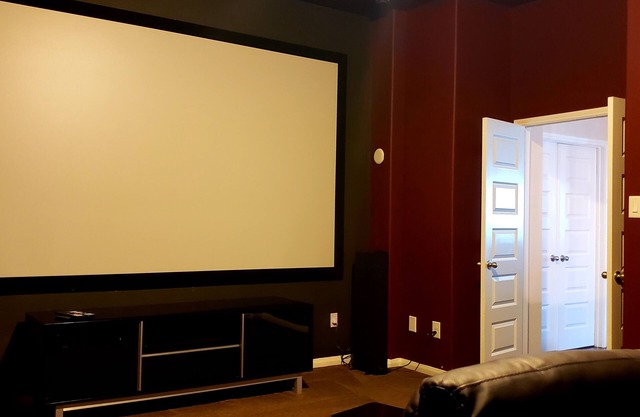4 bedrms, 3 full bathrms, theater, 4K+ sq ft, Outlet Mall, bar, gameroom